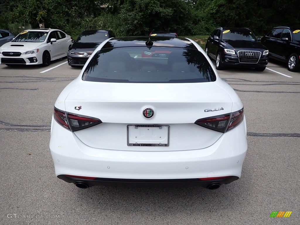 2024 Giulia Sprint AWD - Alfa White / Black photo #4