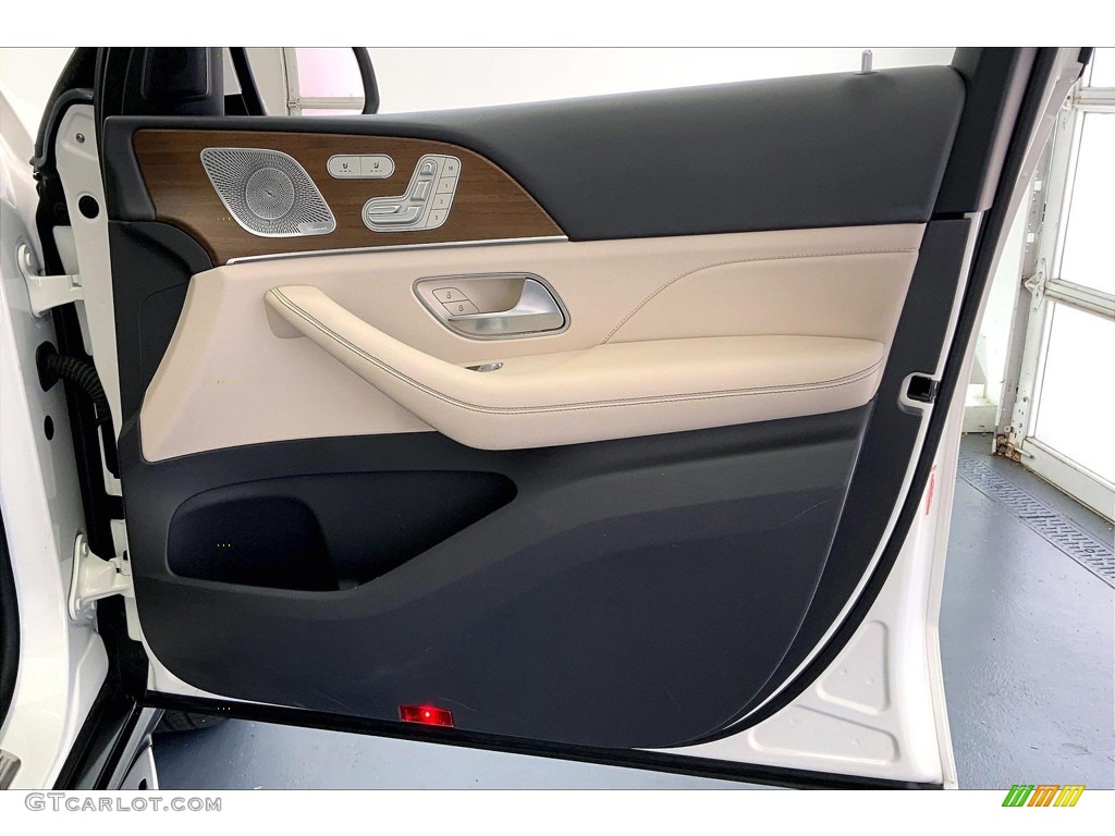 2020 Mercedes-Benz GLS 450 4Matic Door Panel Photos