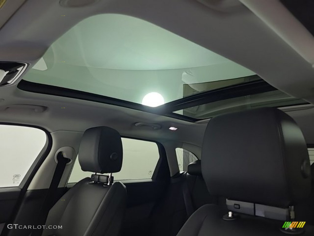 2024 Range Rover Velar S - Santorini Black Metallic / Ebony photo #24