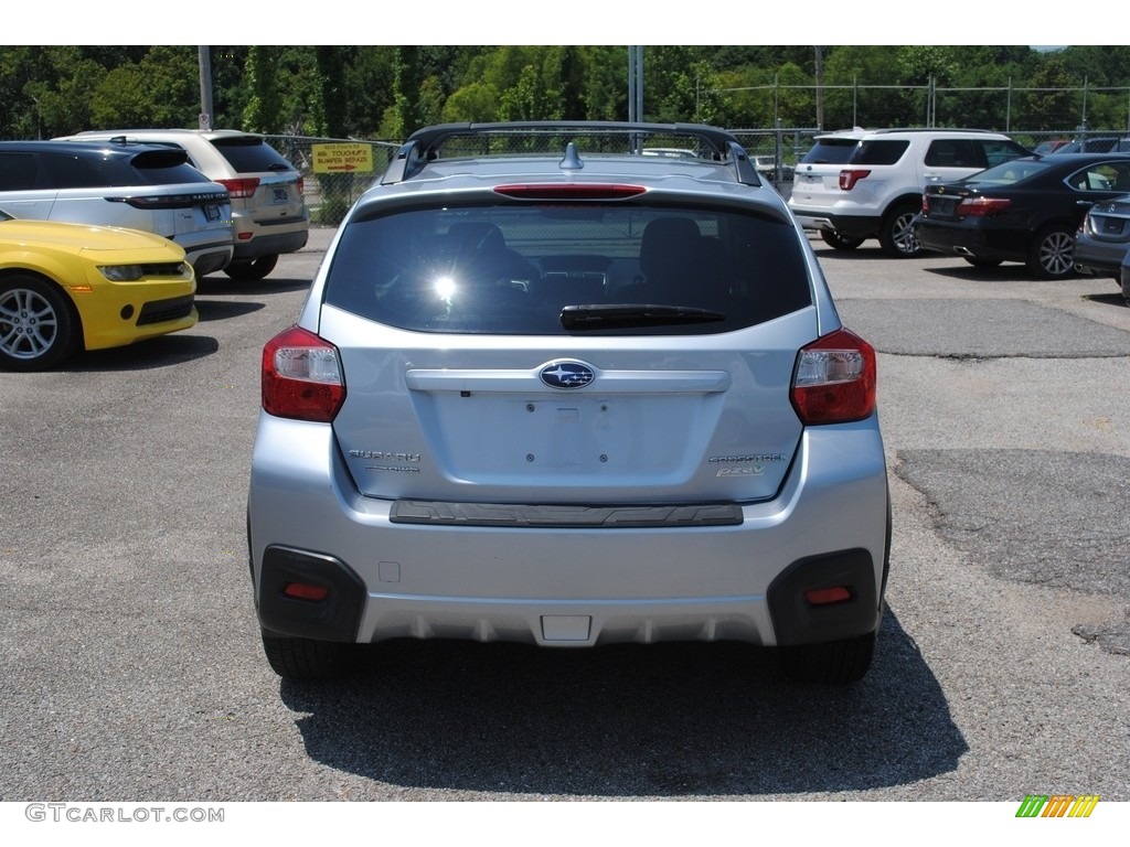 2016 Crosstrek 2.0i Limited - Ice Silver Metallic / Black photo #4