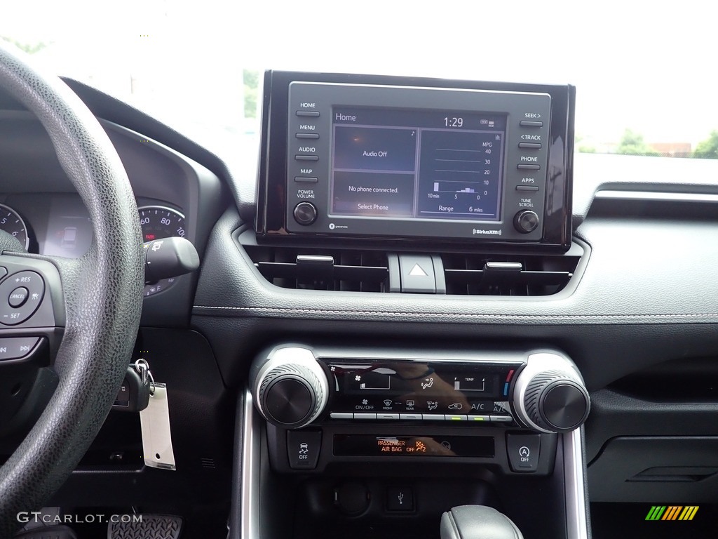 2020 RAV4 LE AWD - Super White / Black photo #15