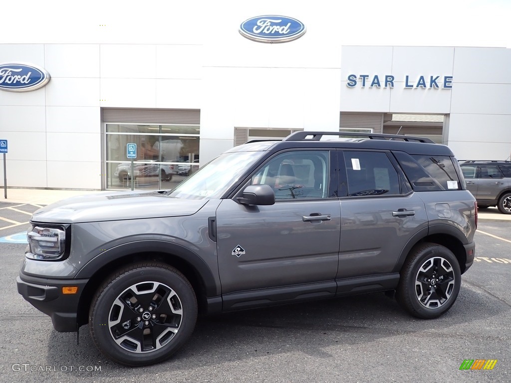 2023 Bronco Sport Outer Banks 4x4 - Carbonized Gray Metallic / Ebony/Roast photo #1