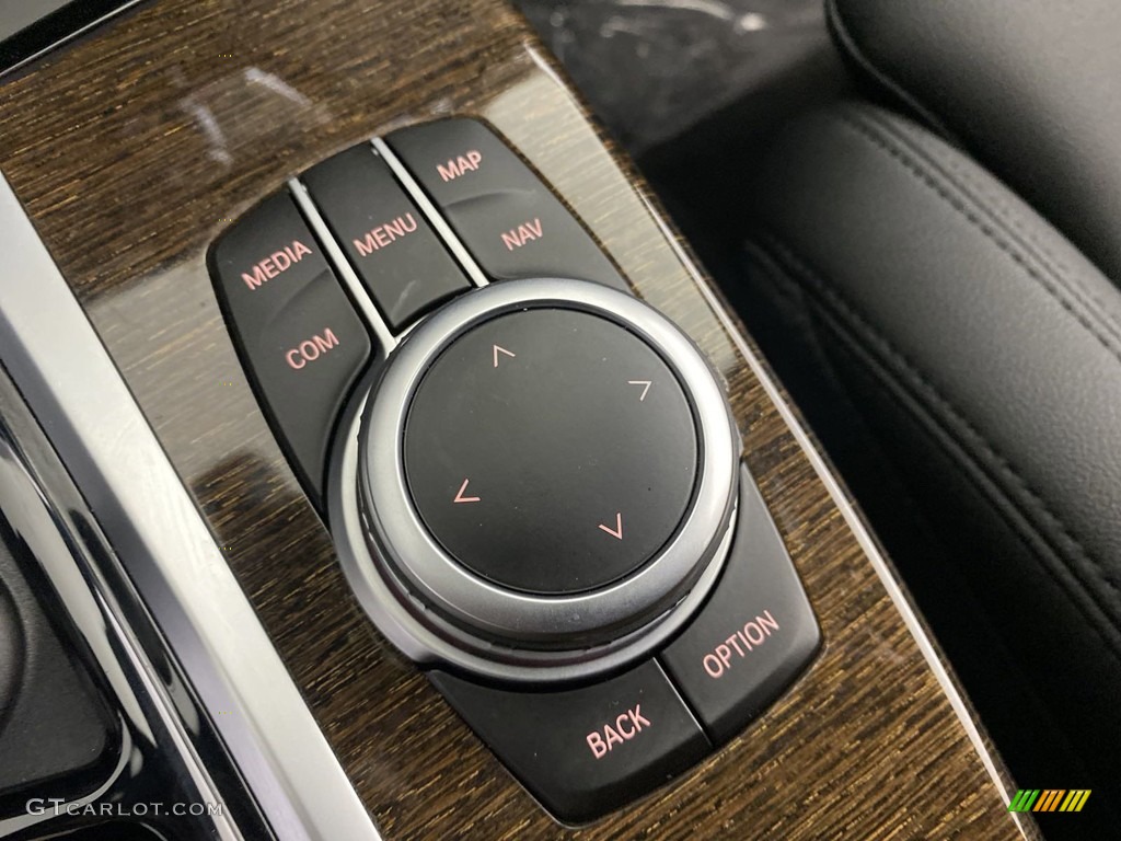 2020 X3 sDrive30i - Jet Black / Black photo #29