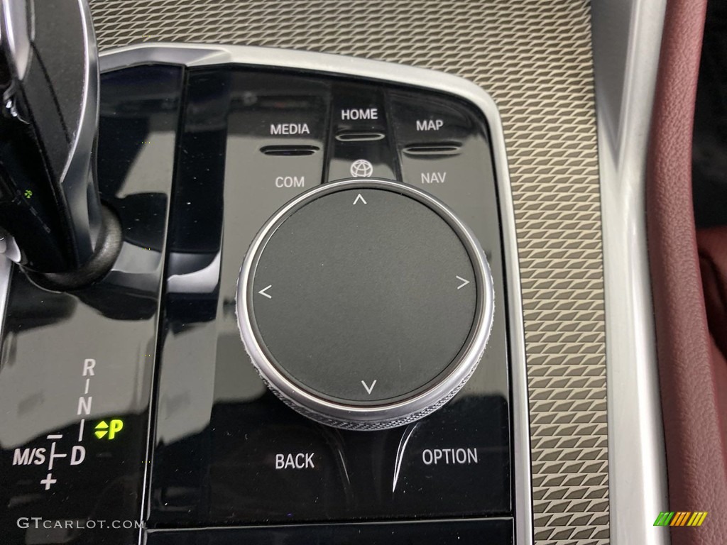 2021 BMW X6 sDrive40i Controls Photo #146375384