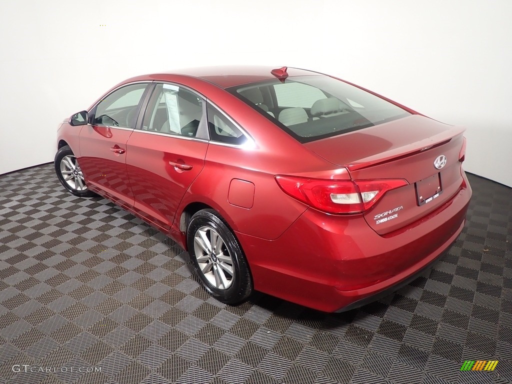 2016 Sonata SE - Venetian Red / Gray photo #9