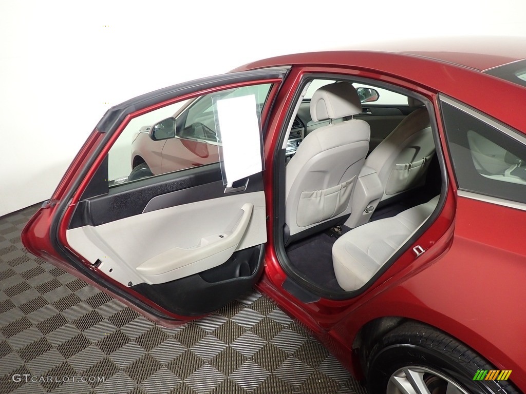 2016 Sonata SE - Venetian Red / Gray photo #28