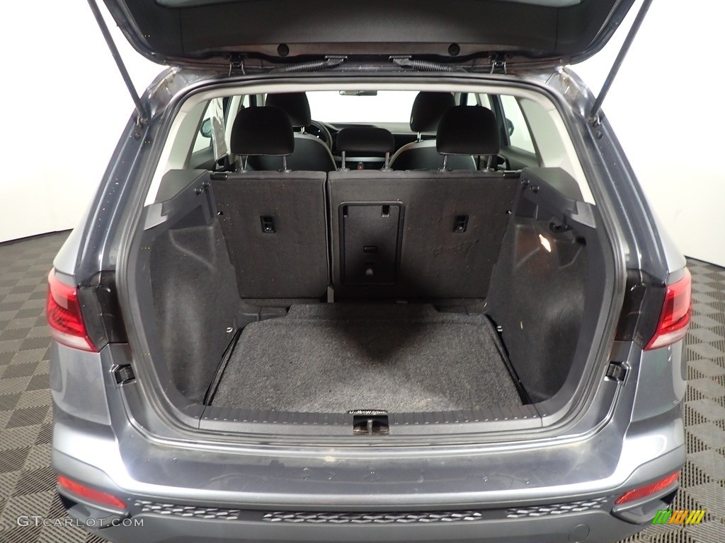 2022 Volkswagen Taos S Trunk Photo #146376182
