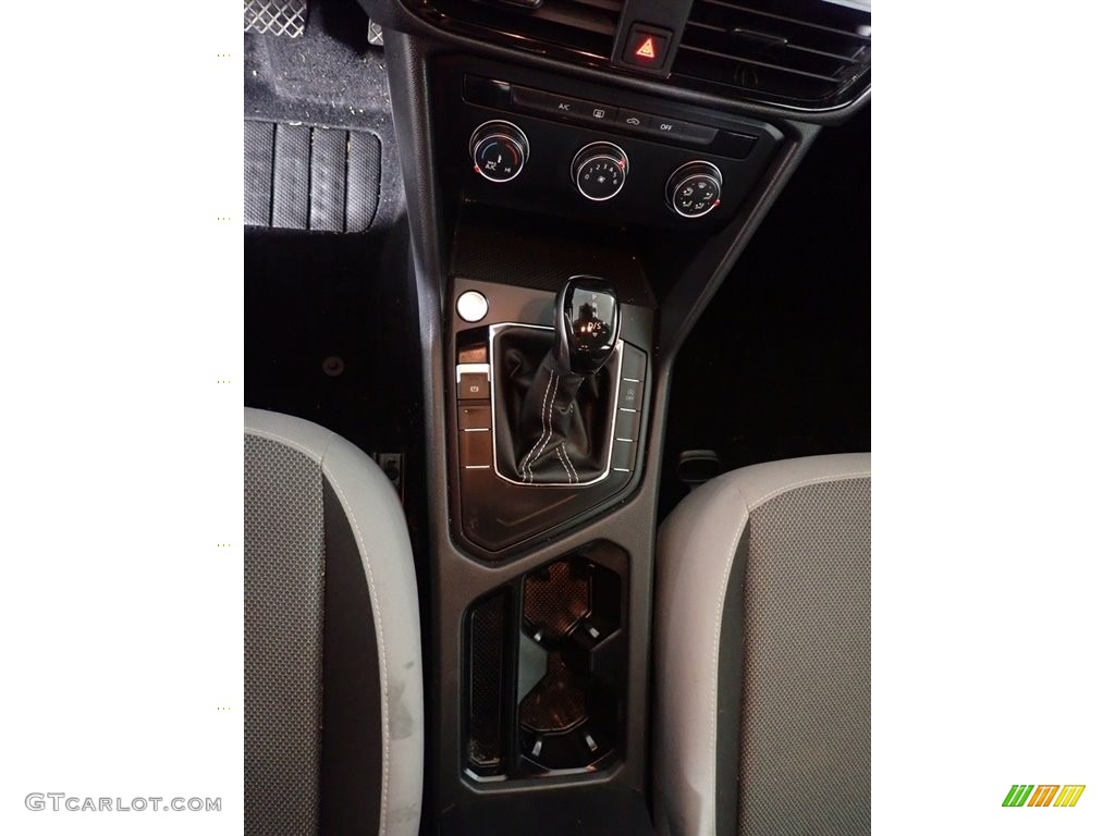 2022 Volkswagen Taos S Transmission Photos