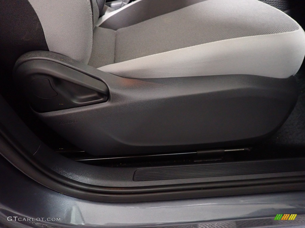 2022 Volkswagen Taos S Front Seat Photo #146376248