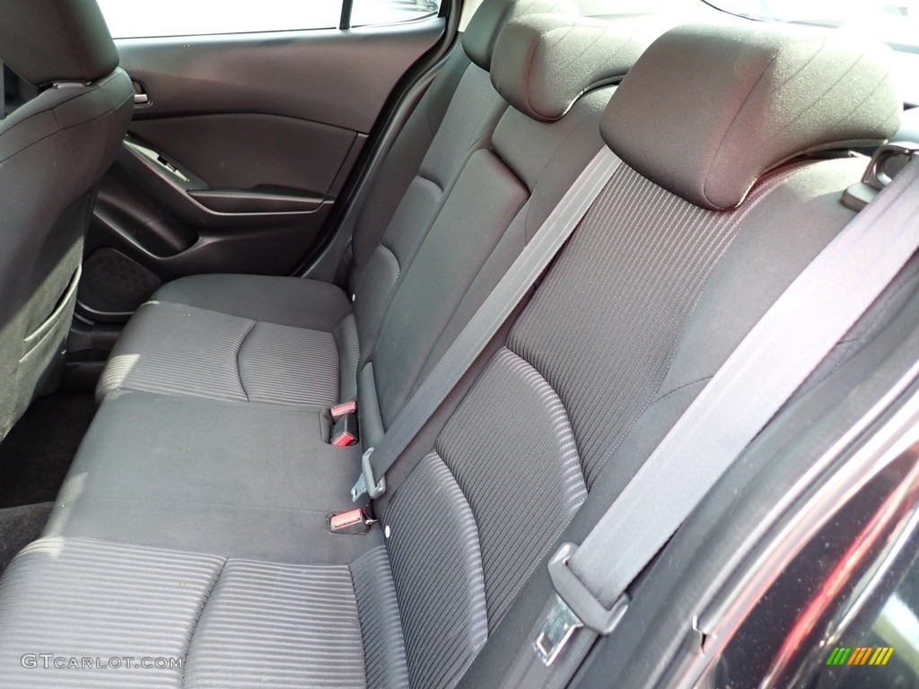 2016 MAZDA3 i Touring 4 Door - Jet Black Mica / Black photo #12