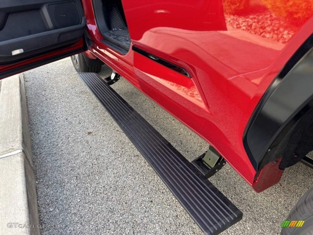 2023 Toyota Sequoia Platinum 4x4 side step Photo #146377259