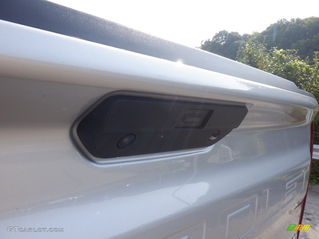 2021 Silverado 1500 Custom Crew Cab 4x4 - Silver Ice Metallic / Jet Black photo #19