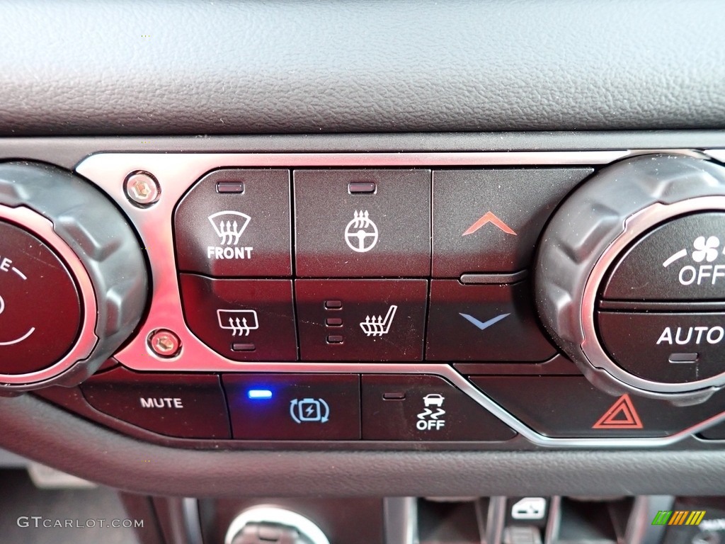 2024 Jeep Wrangler 4-Door Sahara 4xe Hybrid Controls Photo #146378055