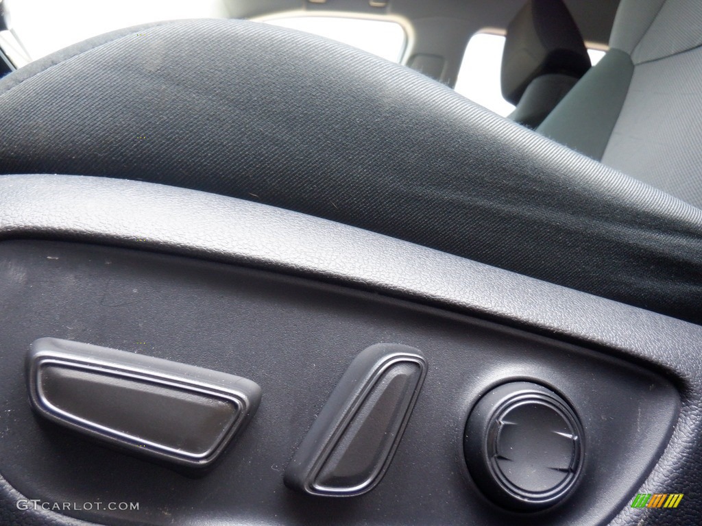 2020 RAV4 XLE AWD - Midnight Black Metallic / Black photo #23