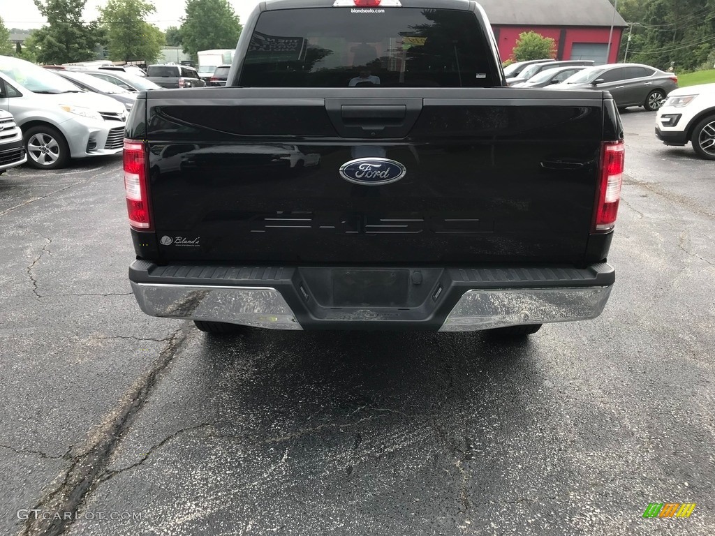 2019 F150 XLT SuperCrew 4x4 - Agate Black / Earth Gray photo #6