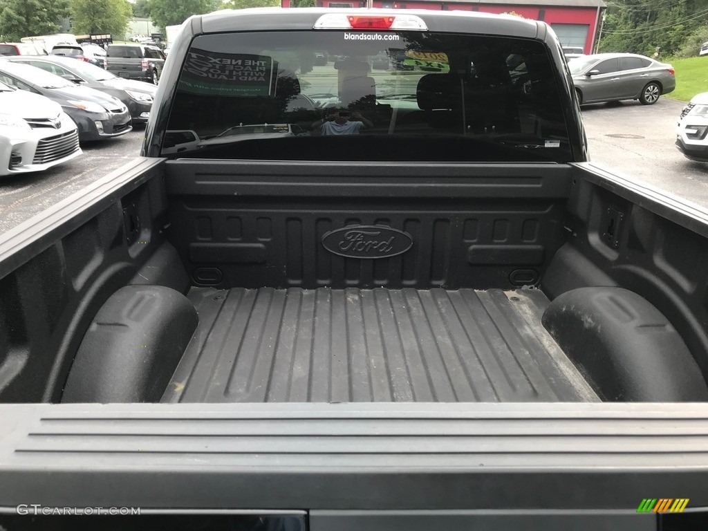 2019 F150 XLT SuperCrew 4x4 - Agate Black / Earth Gray photo #7