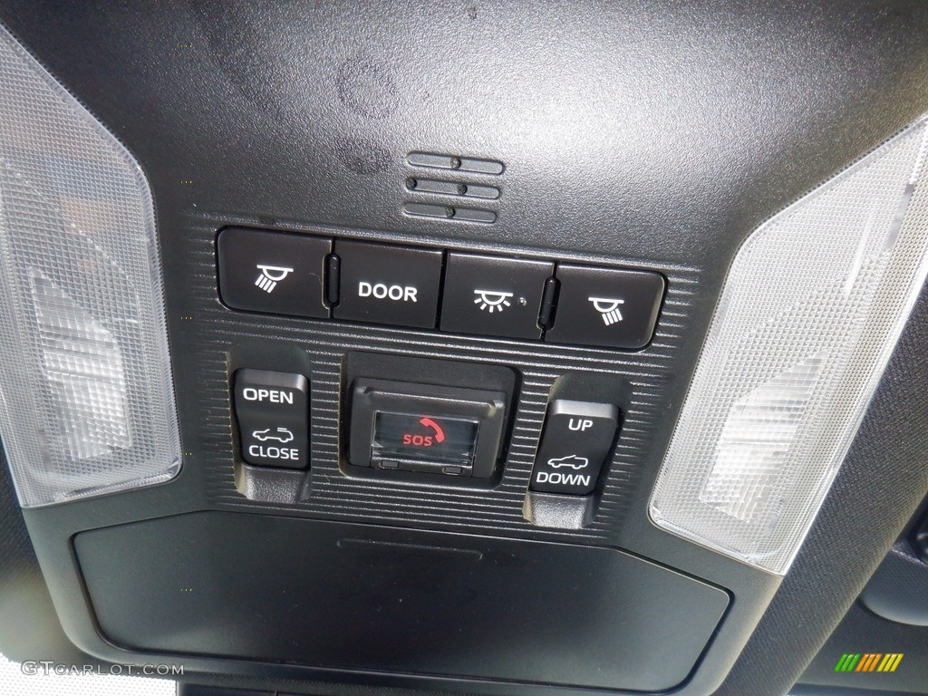 2020 RAV4 XSE AWD Hybrid - Silver Sky Metallic / Black photo #8