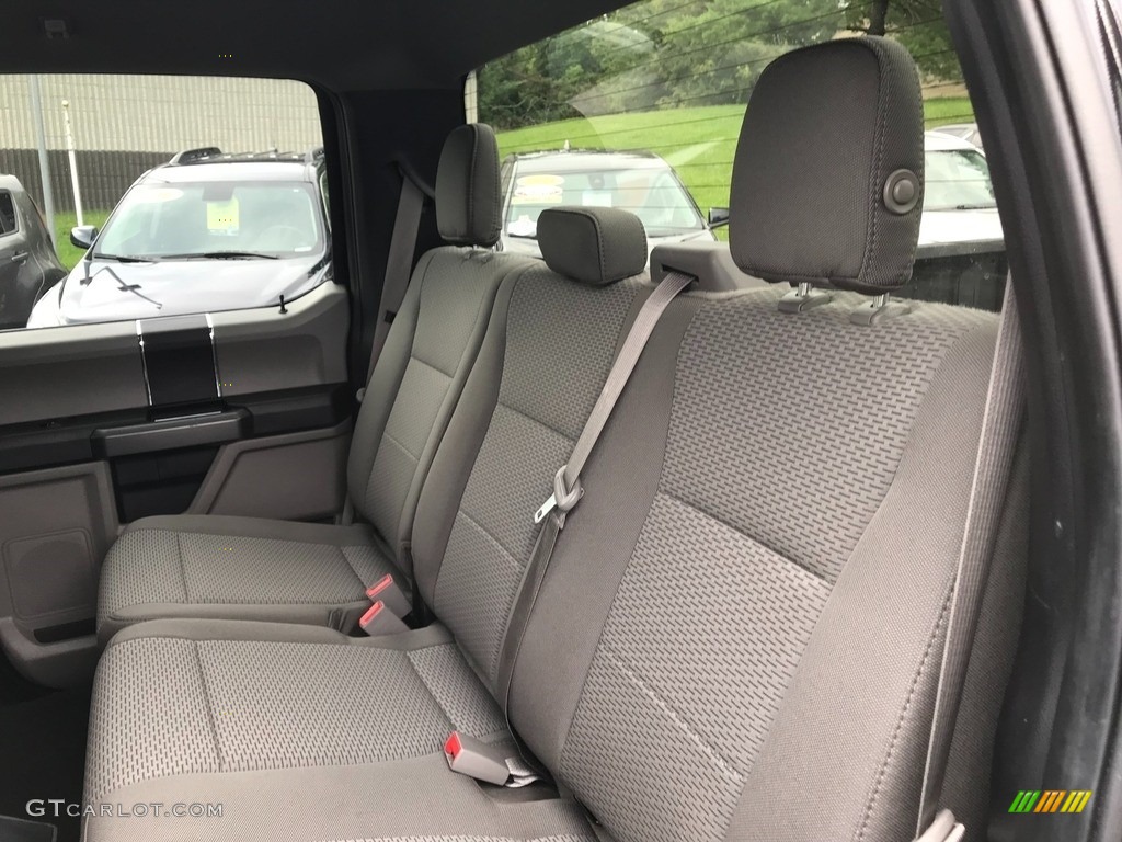 2019 F150 XLT SuperCrew 4x4 - Agate Black / Earth Gray photo #24