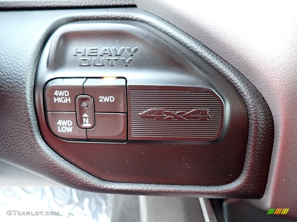 2023 2500 Big Horn Crew Cab 4x4 - Black / Black photo #17