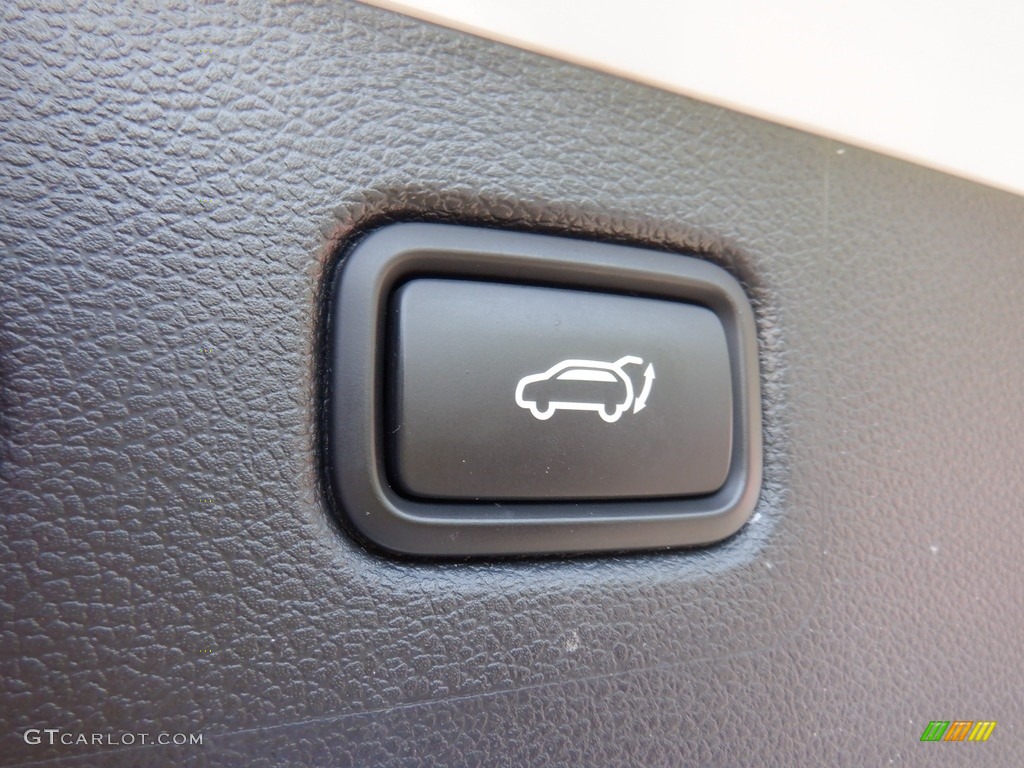 2020 Tucson Ultimate AWD - Winter White / Beige photo #10