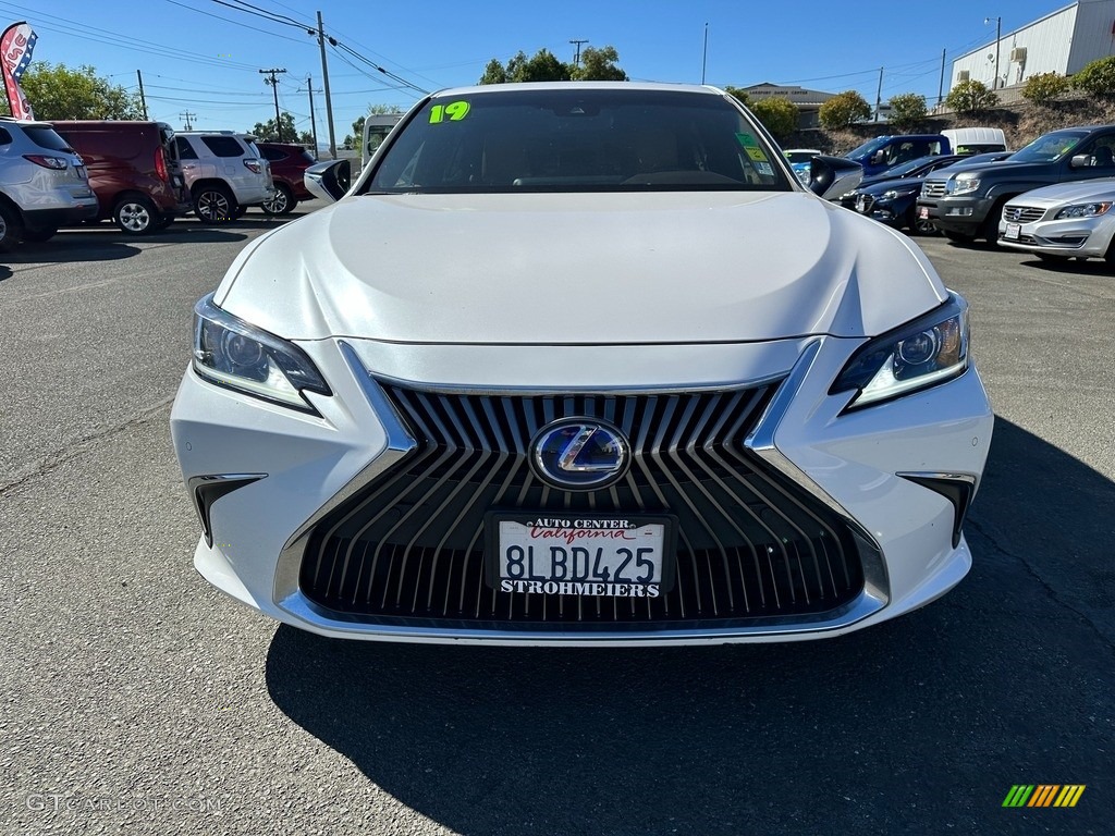 2019 ES 300h - Eminent White Pearl / Flaxen photo #2