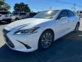 2019 Eminent White Pearl Lexus ES 300h  photo #3