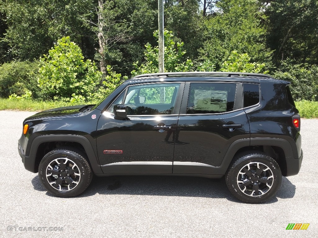 2023 Renegade Trailhawk 4x4 - Black / Black photo #1