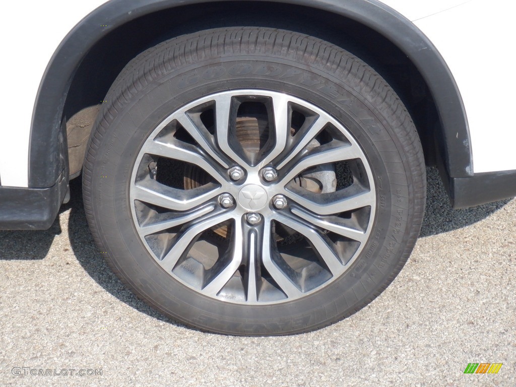 2019 Mitsubishi Outlander Sport ES AWC Wheel Photos