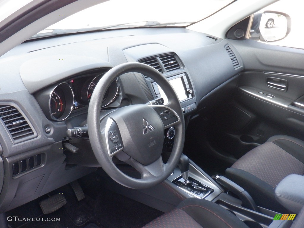 2019 Mitsubishi Outlander Sport ES AWC Dashboard Photos