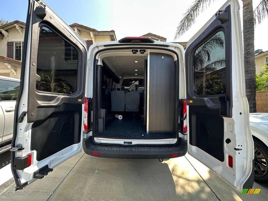 2019 Transit Van 150 LR Long - Oxford White / Pewter photo #12