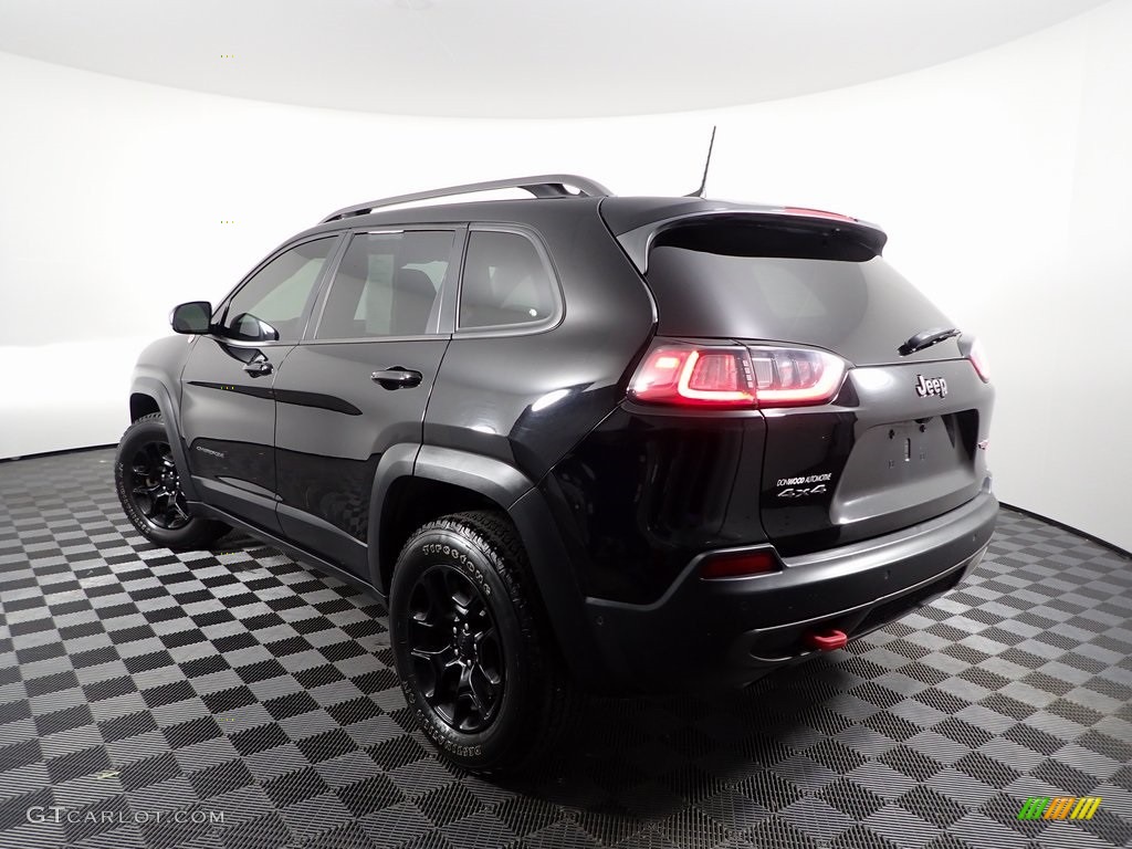 2019 Cherokee Trailhawk 4x4 - Diamond Black Crystal Pearl / Black photo #7