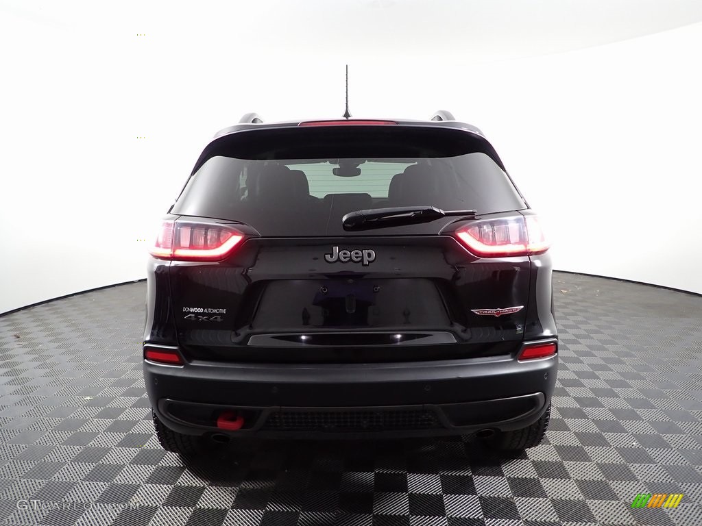 2019 Cherokee Trailhawk 4x4 - Diamond Black Crystal Pearl / Black photo #8