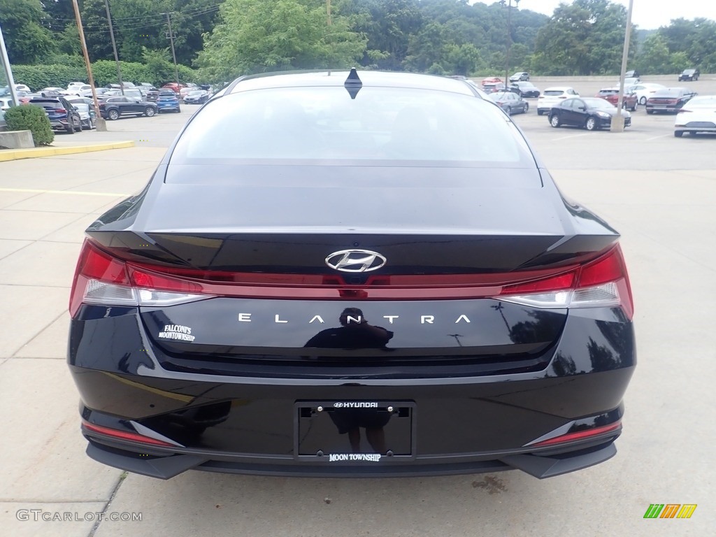 2023 Elantra SEL - Phantom Black / Black photo #3
