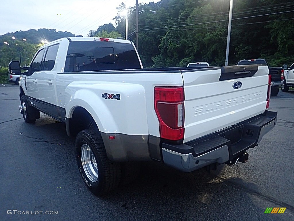 2022 F350 Super Duty Lariat Crew Cab 4x4 - Oxford White / Black Onyx photo #4
