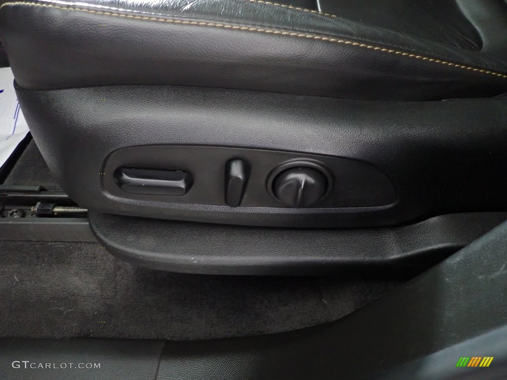 2020 Traverse LT AWD - Mosaic Black Metallic / Jet Black photo #17