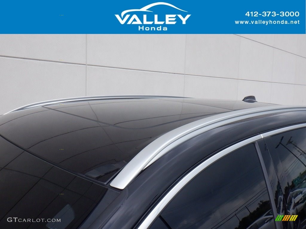 2021 XC60 T5 AWD Inscription - Onyx Black Metallic / Charcoal photo #3