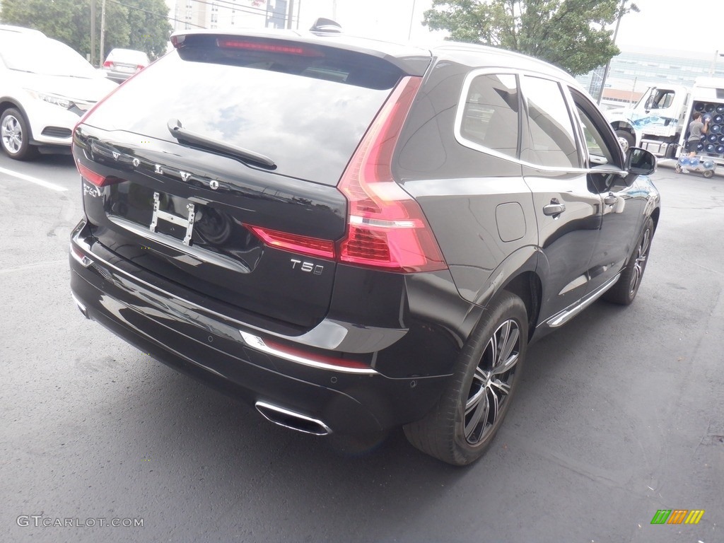 2021 XC60 T5 AWD Inscription - Onyx Black Metallic / Charcoal photo #6