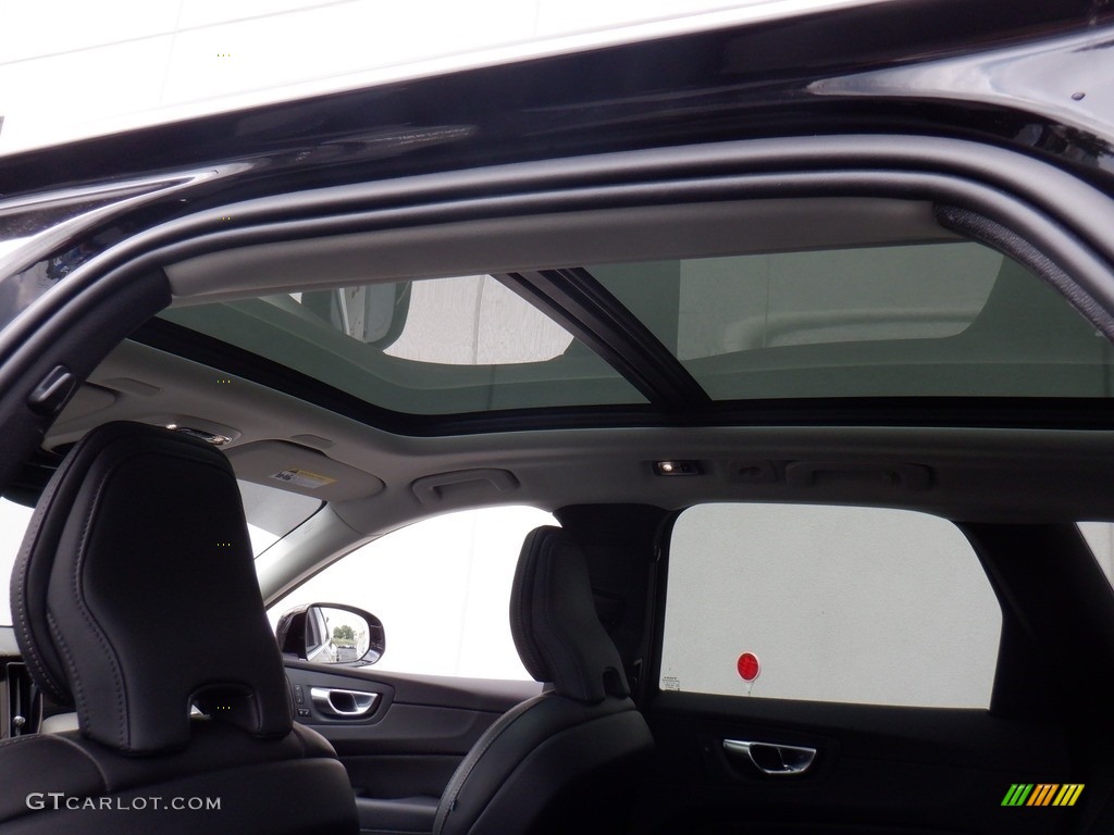 2021 XC60 T5 AWD Inscription - Onyx Black Metallic / Charcoal photo #10