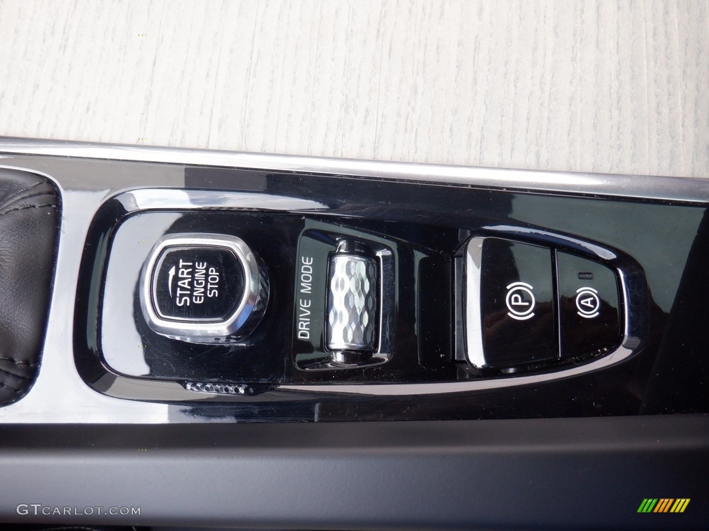 2021 XC60 T5 AWD Inscription - Onyx Black Metallic / Charcoal photo #17