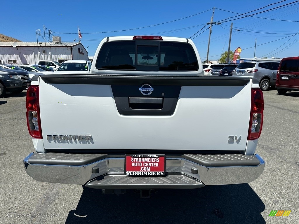 2019 Frontier SV Crew Cab - Glacier White / Steel photo #5
