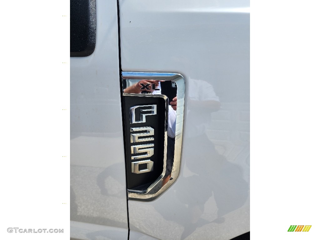 2019 Ford F250 Super Duty XL Crew Cab 4x4 Marks and Logos Photo #146391987