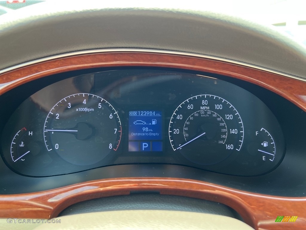 2013 Hyundai Genesis 3.8 Sedan Gauges Photos