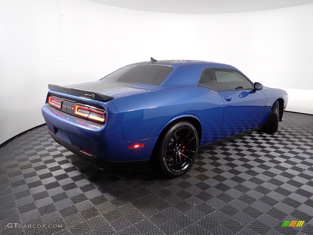 2022 Challenger R/T Scat Pack Shaker - Frostbite / Black photo #12