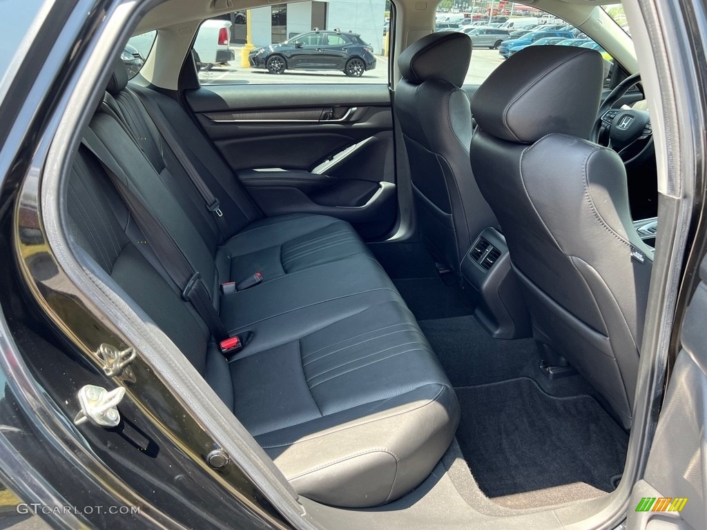 2019 Honda Accord Touring Sedan Rear Seat Photos