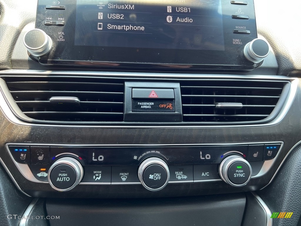 2019 Honda Accord Touring Sedan Controls Photo #146394125
