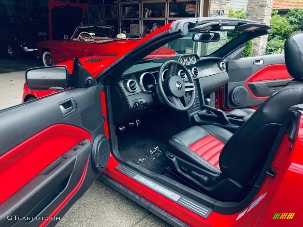 Black/Red Interior 2007 Ford Mustang Shelby GT500 Super Snake Convertible Photo #146394441
