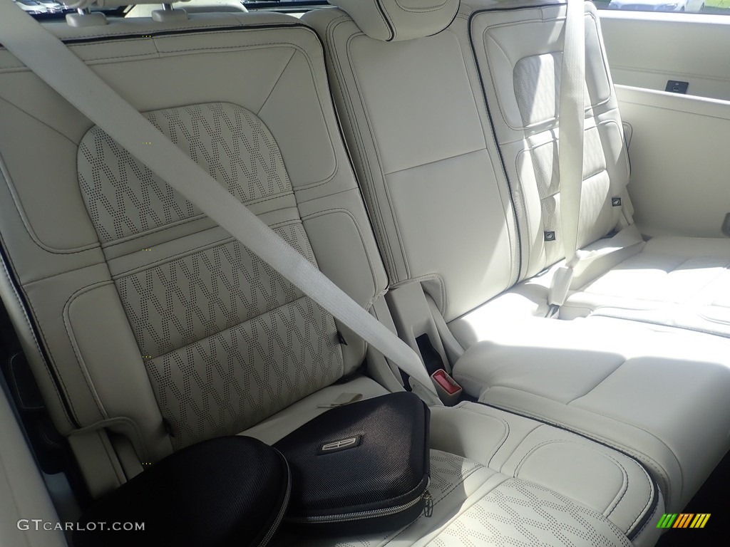 2018 Lincoln Navigator Black Label L 4x4 Rear Seat Photo #146394976