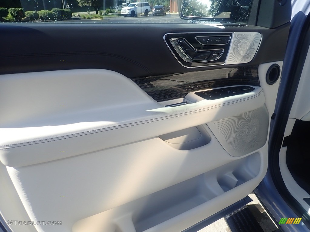 2018 Lincoln Navigator Black Label L 4x4 Alpine Door Panel Photo #146395090