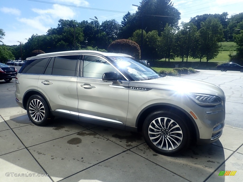 Jewel Sandstone Metallic 2023 Lincoln Aviator Reserve AWD Exterior Photo #146396696