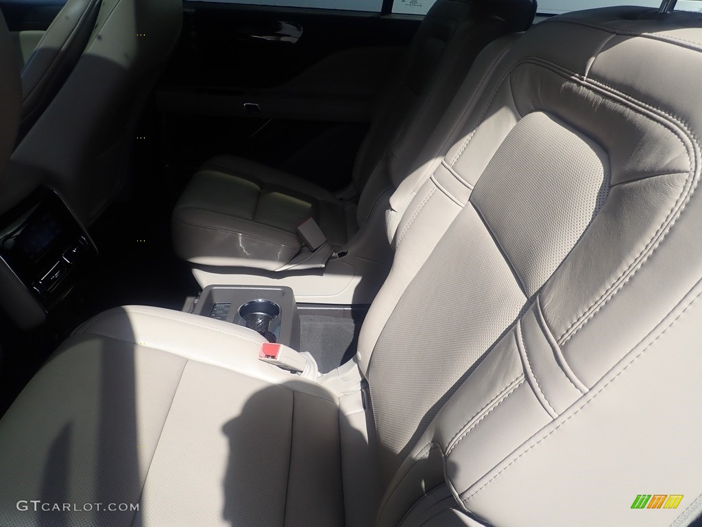 2023 Aviator Reserve AWD - Jewel Sandstone Metallic / Sandstone photo #16